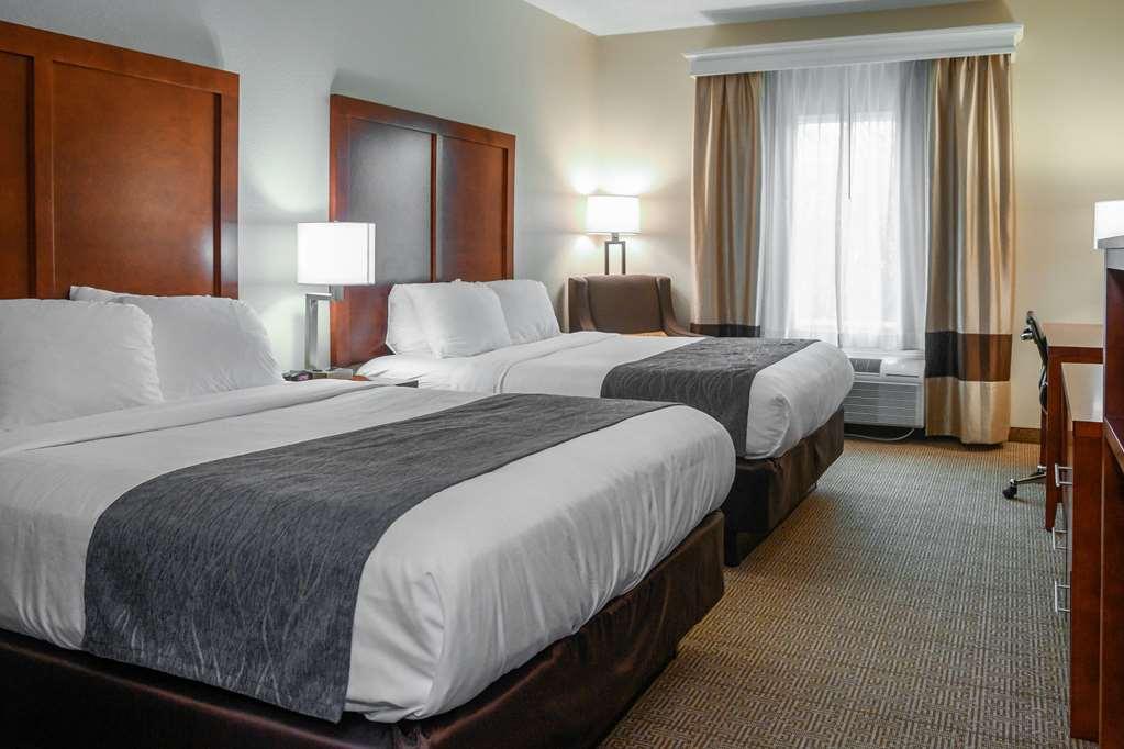 Comfort Inn & Suites Patriots Point Charleston Room photo